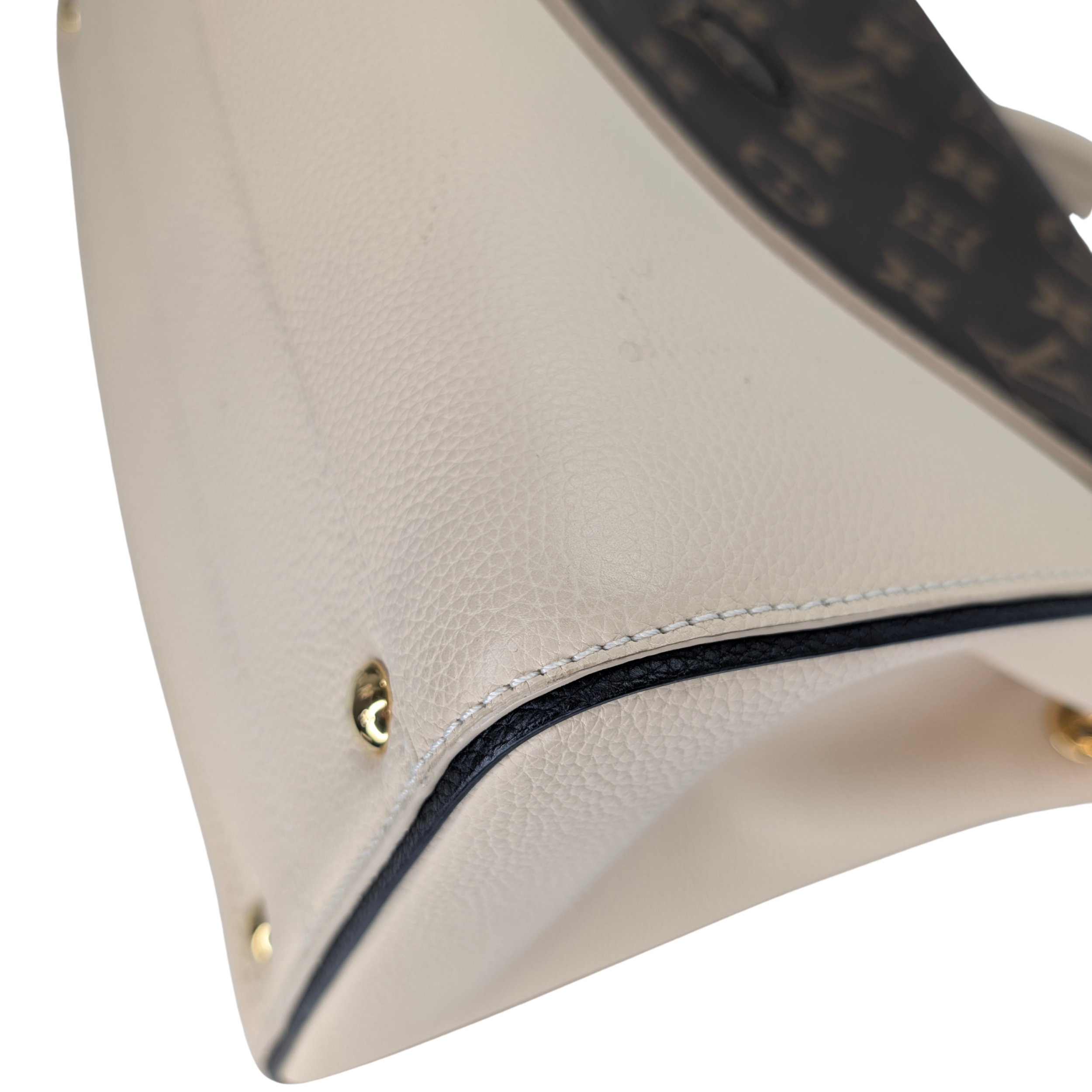 Louis Vuitton Double V Leather Bag Monogram Beige