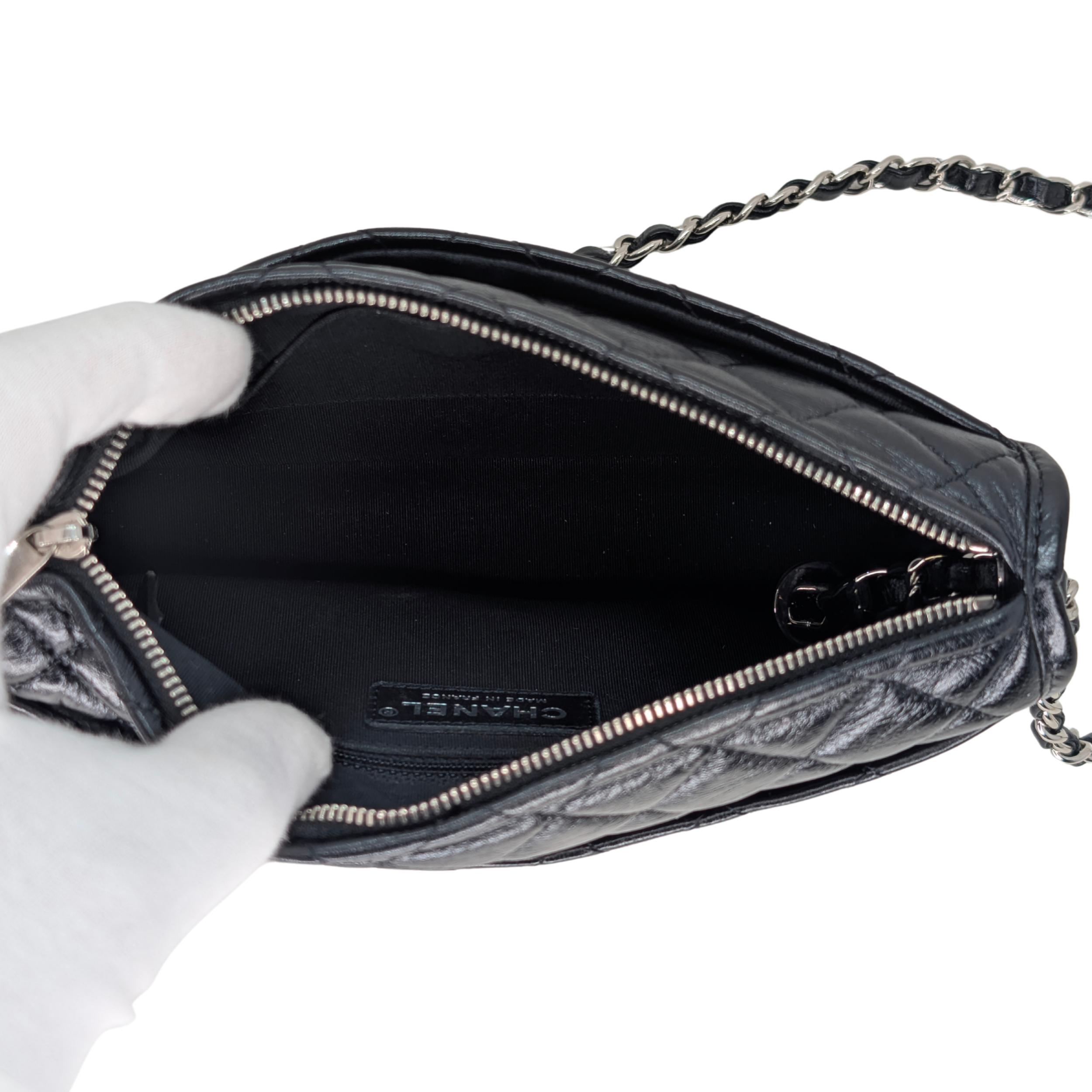 Chanel 黑色鏈條相機手拿袋