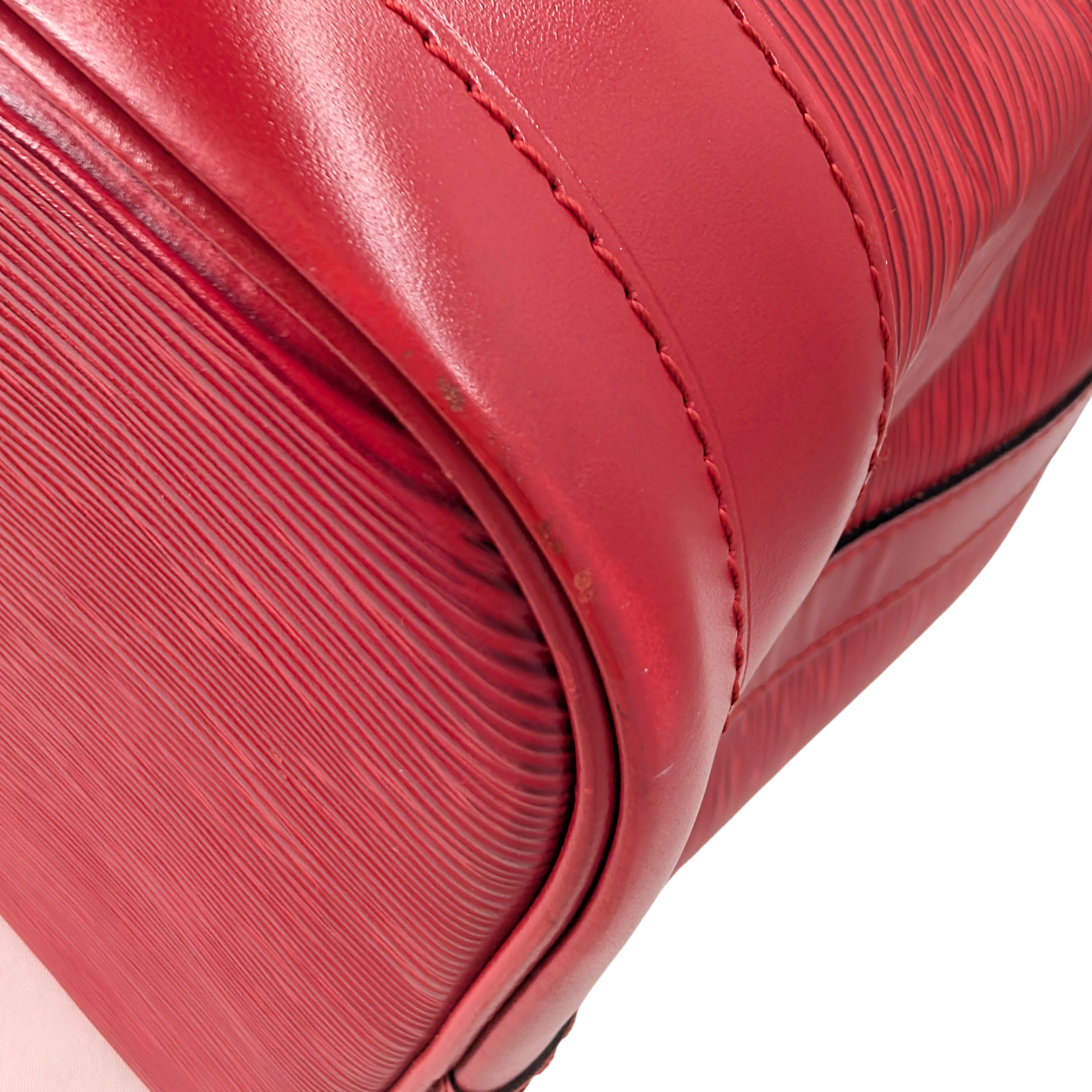 Louis Vuitton Epi Noe GM Bucket Bag Red