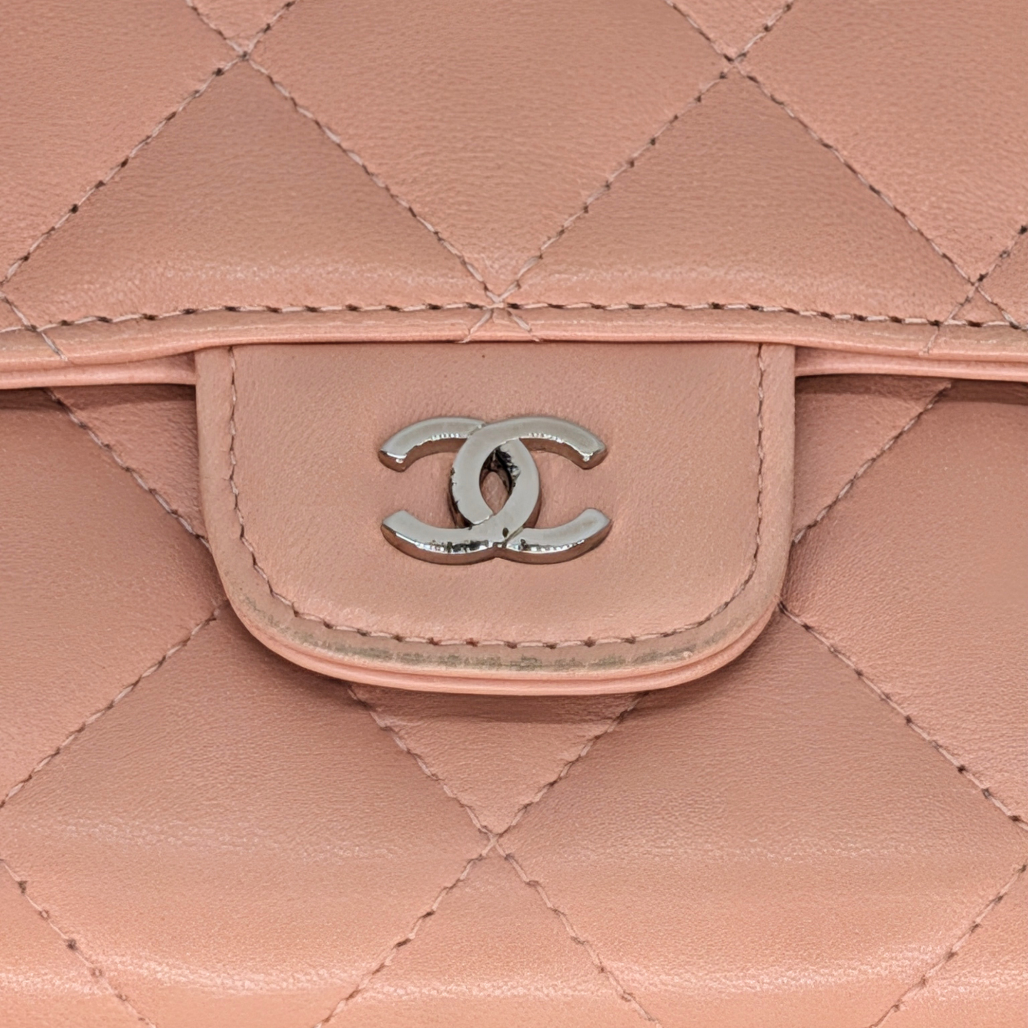 Chanel 粉紅色銀包