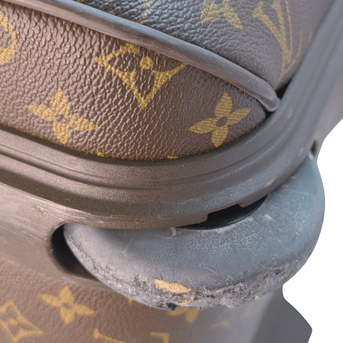 Louis Vuitton Pegase 55 Suitcase Monogram