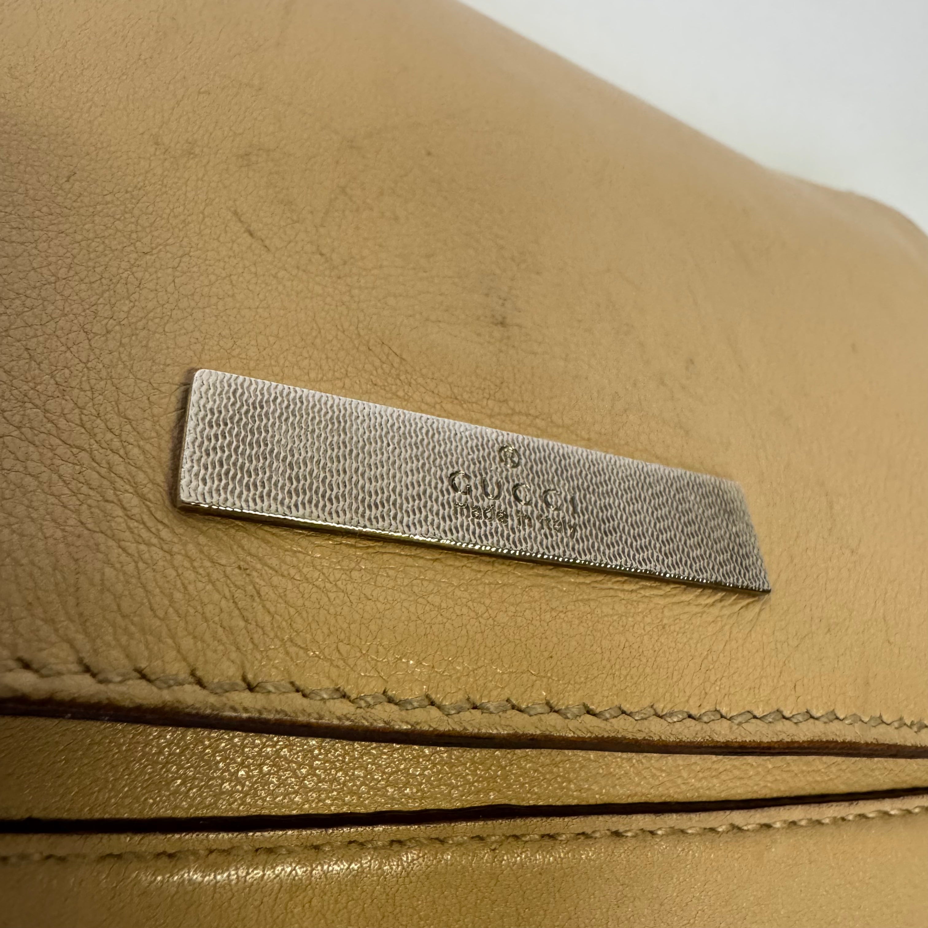 Gucci Chain Flap Shoulder Bag Leather beige - Lost Designer