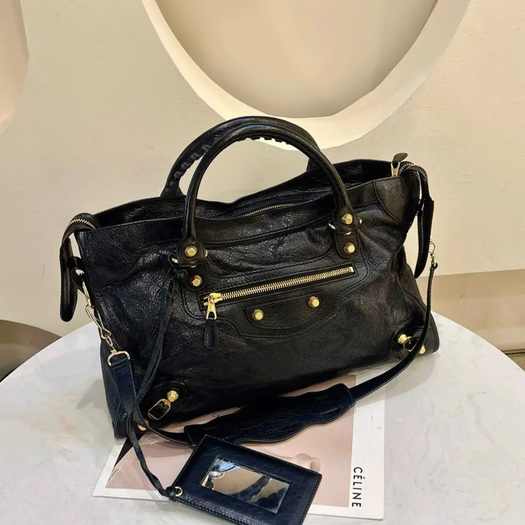 Authenticated Second-Hand Balenciaga available to Hong Kong clients