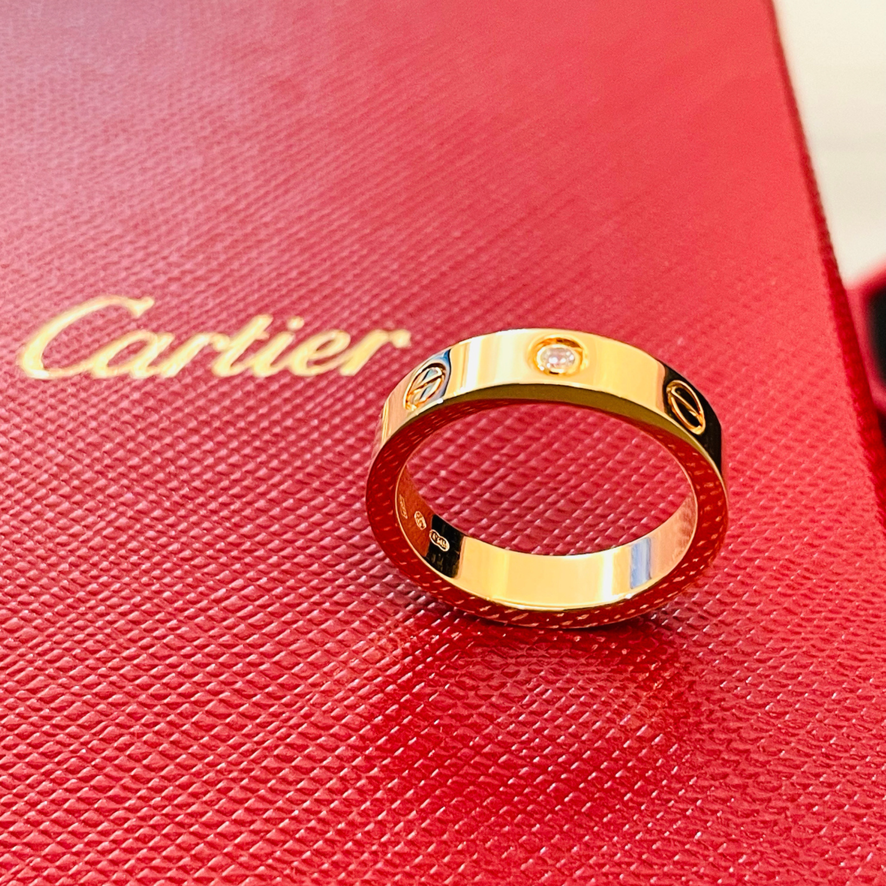 Authenticated Second-Hand Cartier available to Hong Kong clients