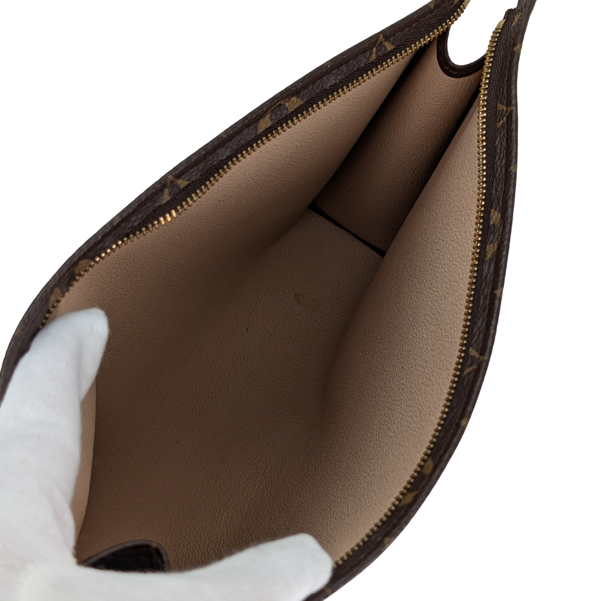 Louis Vuitton Poche Toilette