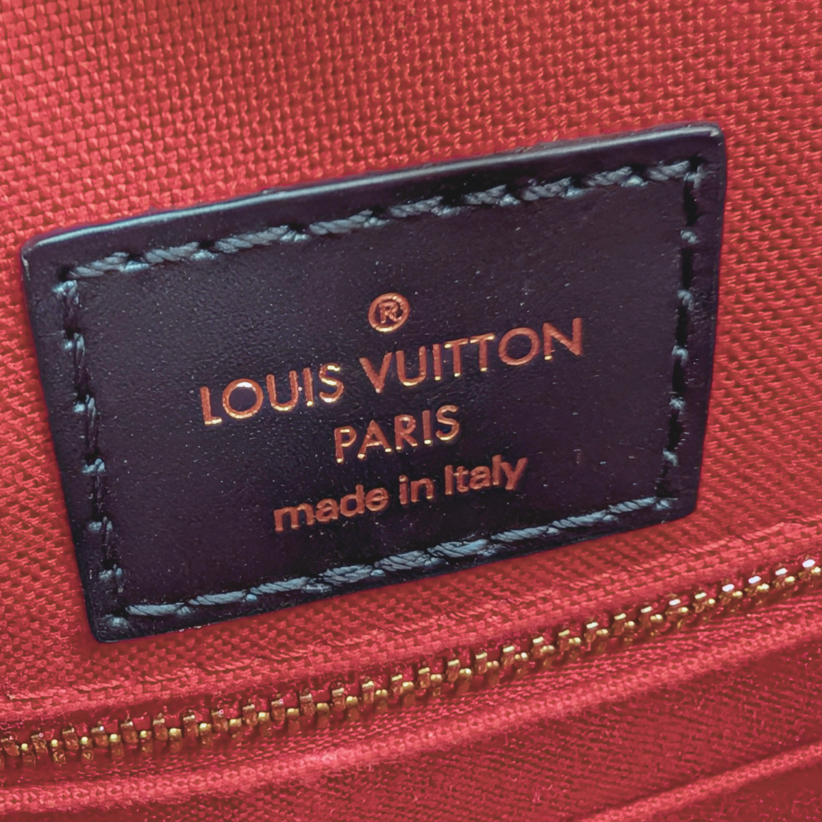 Louis Vuitton OnTheGo MM Shoulder Bag