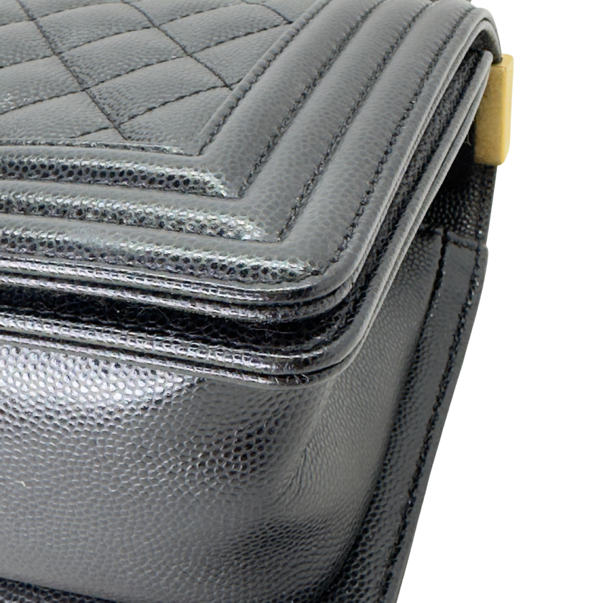 Chanel Smal Boy Bag Caviar Black GHW