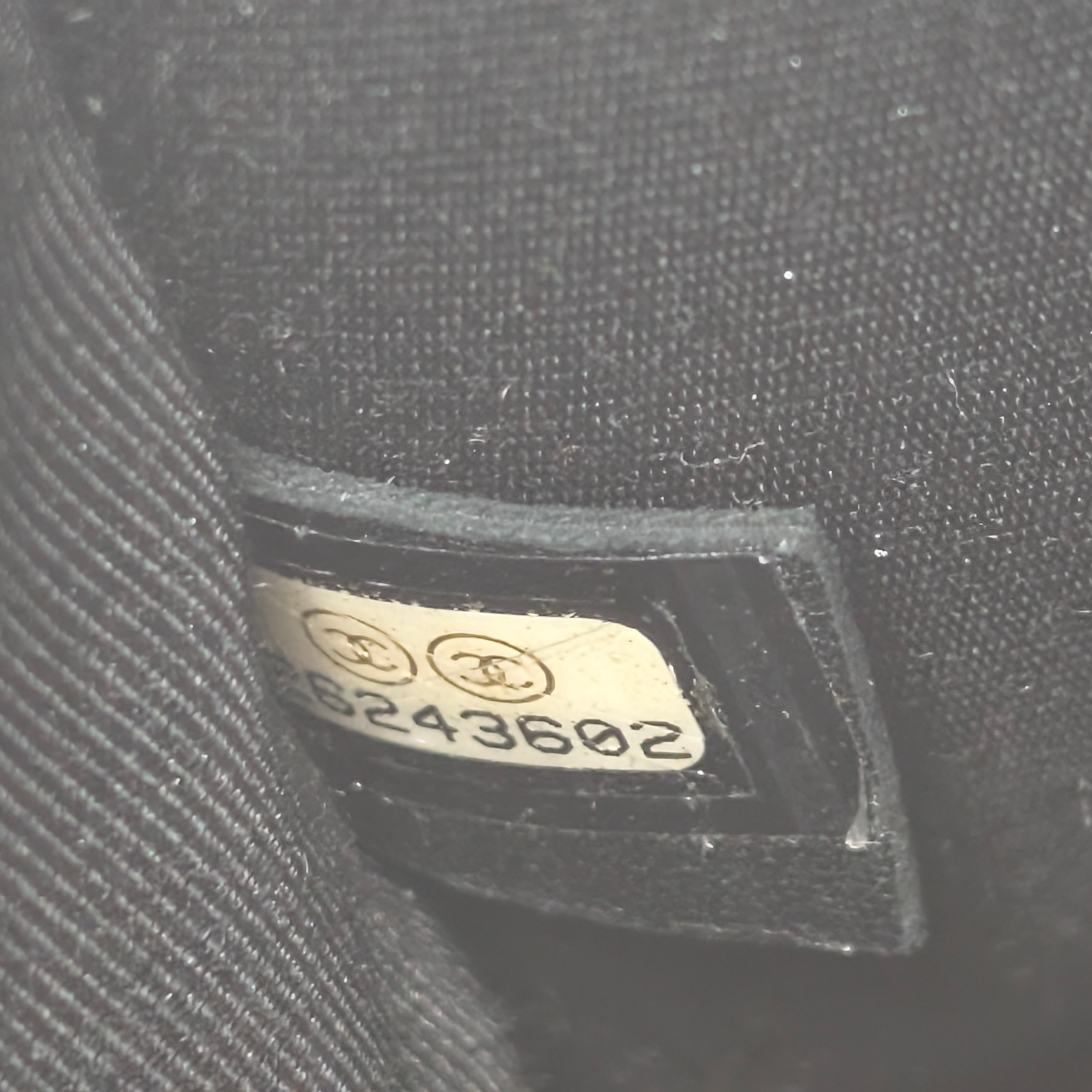 Chanel 黑色鏈條相機手拿袋