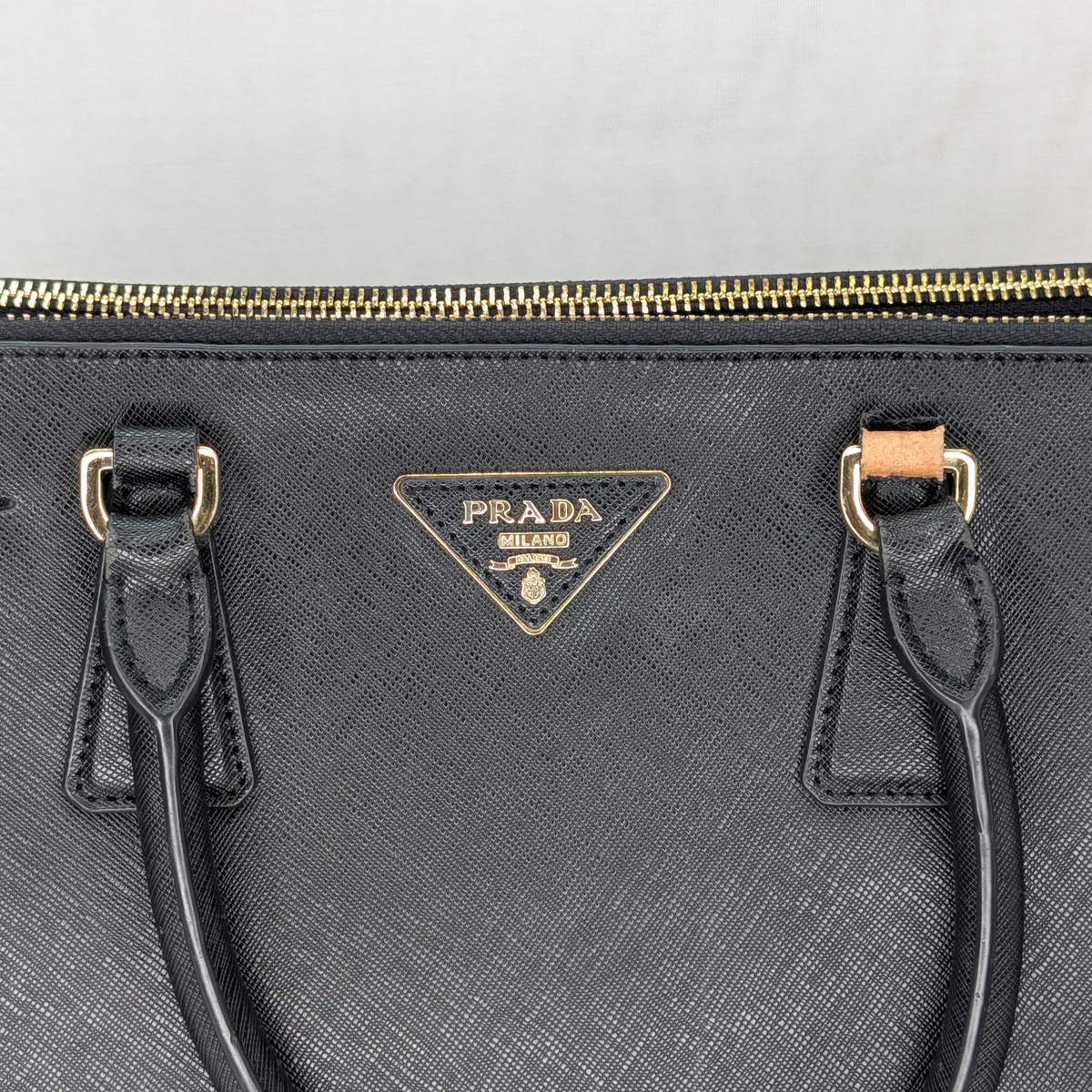 Prada Saffiano Galleria 黑色雙拉鏈手袋