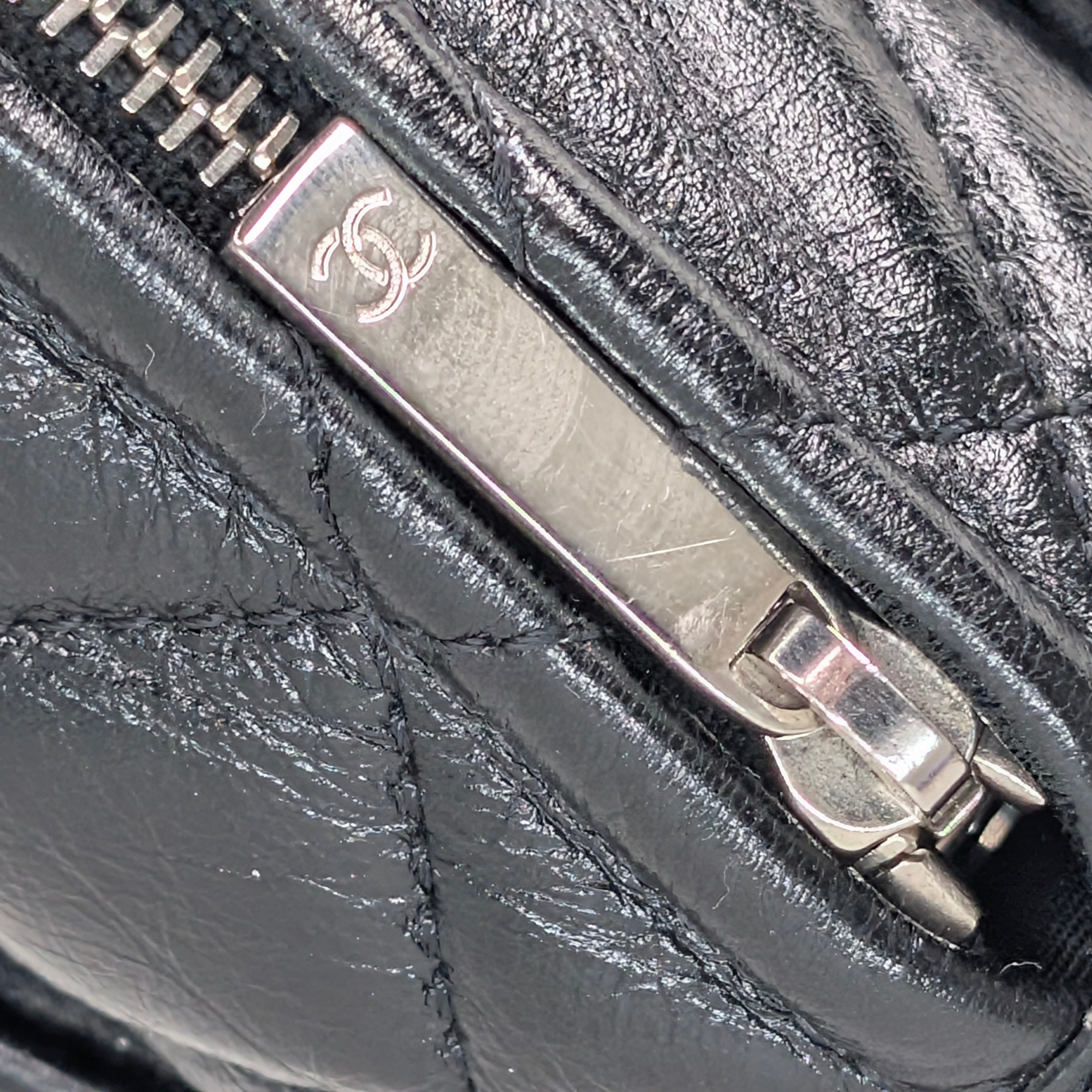 Chanel 黑色鏈條相機手拿袋