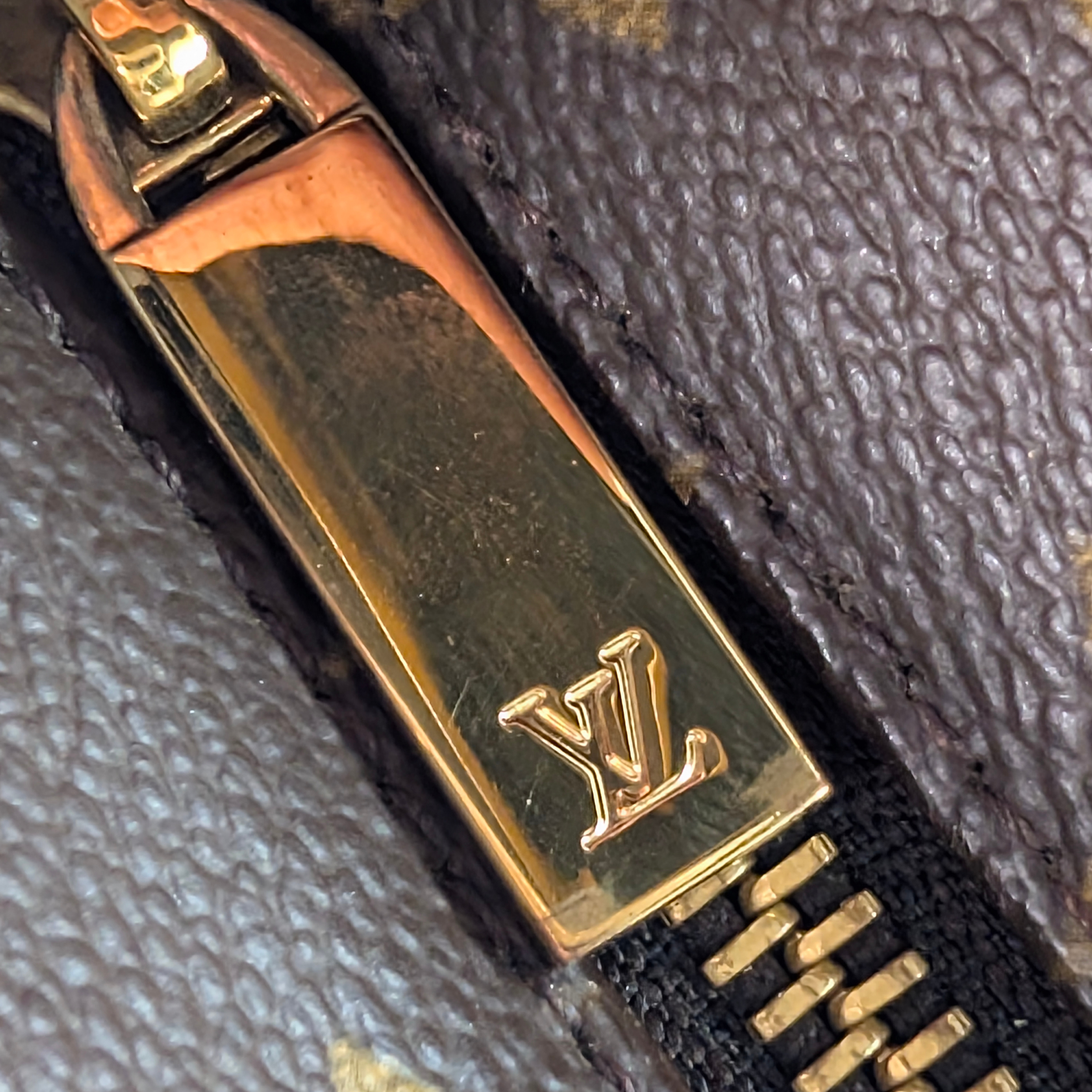 Louis Vuitton Luco Tote Monogram Bag