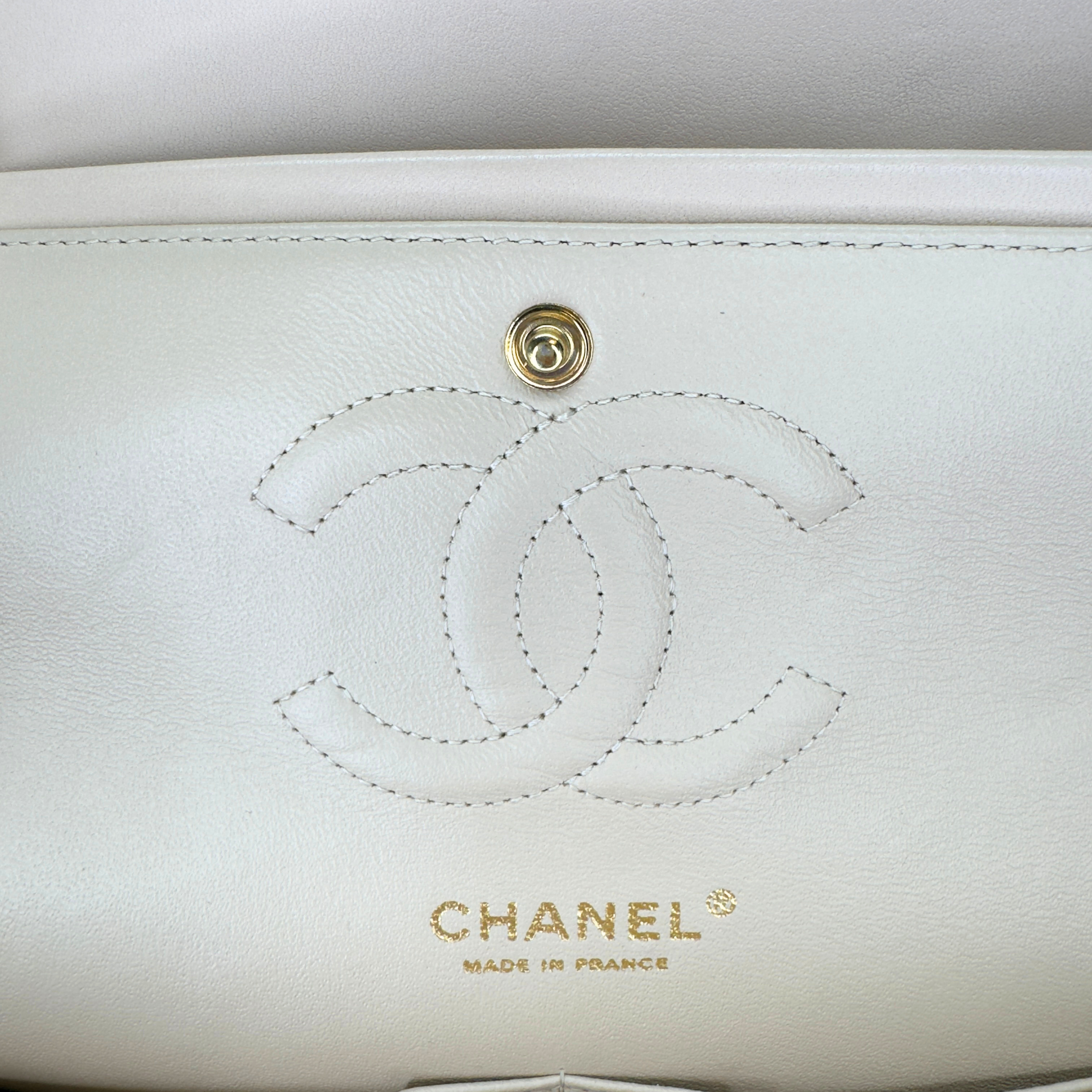 Chanel classic Double Flap Medium Lambskin Beige