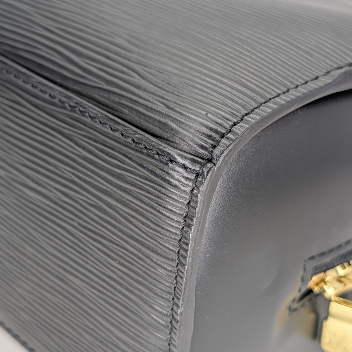 Louis Vuitton Pont Neuf Épi Handbag