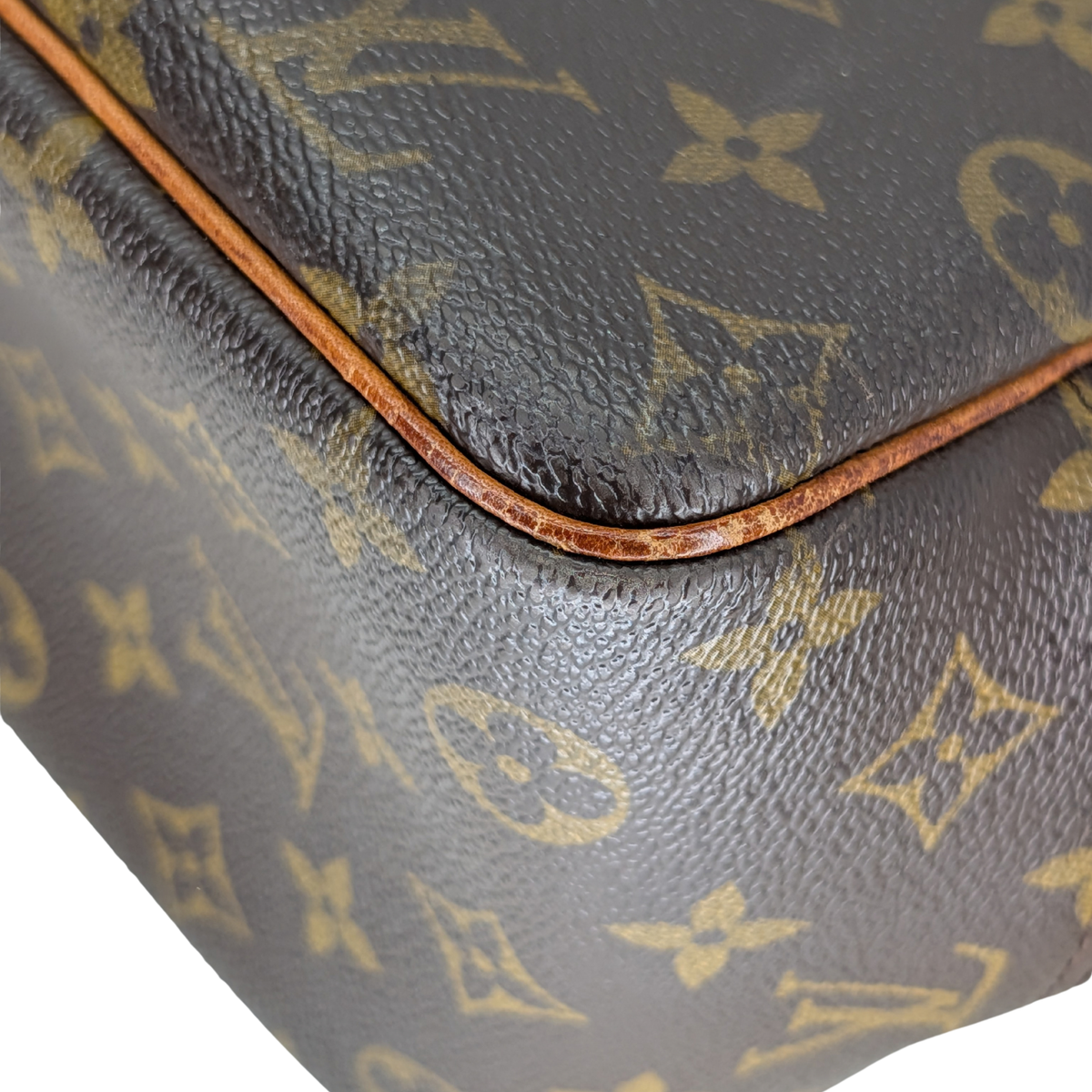 Louis Vuitton Deauville Monogram Bag