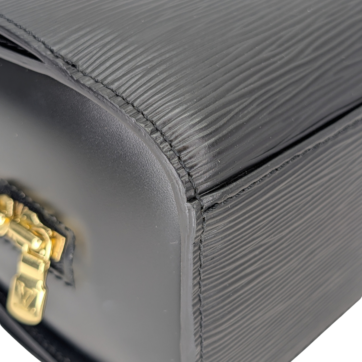 Louis Vuitton Pont Neuf Épi Handbag